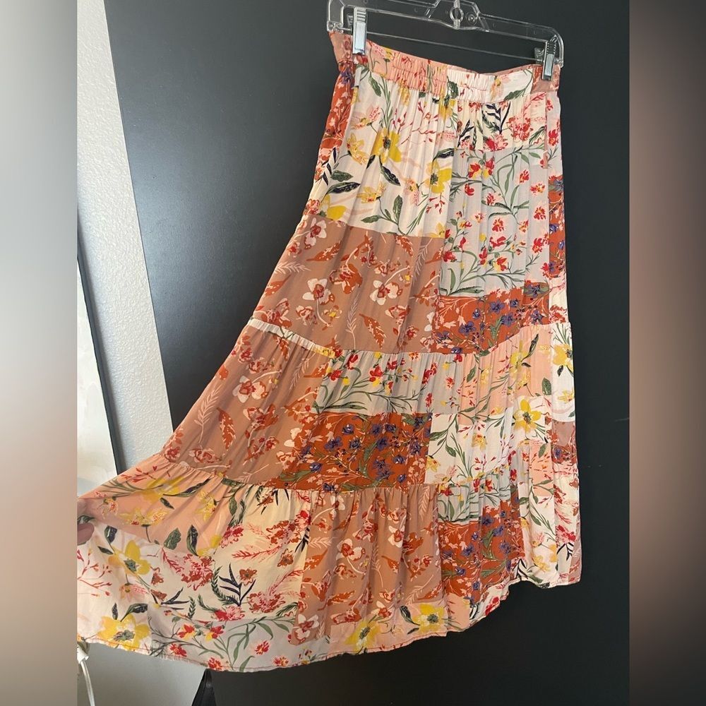 T Tahari Floral Tiered Midi Skirt Size S Boho Spring Summer patchwork - Picture 4 of 8